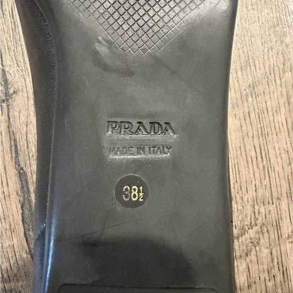 PRADA Sport Vintage Heels Buckle Linea Rossa Rubber Sole Women’s 38 1/2 (8US) - Picture 5 of 5